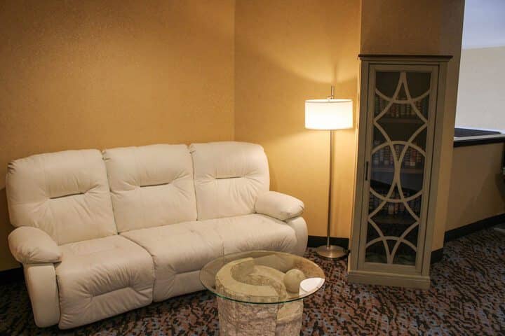 Room 15 of 29
