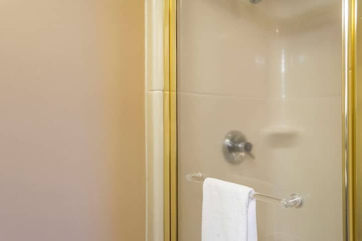 Room 3 of 29